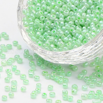 8/0 Glass Seed Beads US-SEED-US0003-3mm-144-1